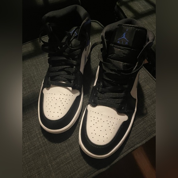 Jordan 1s - Picture 2 of 3